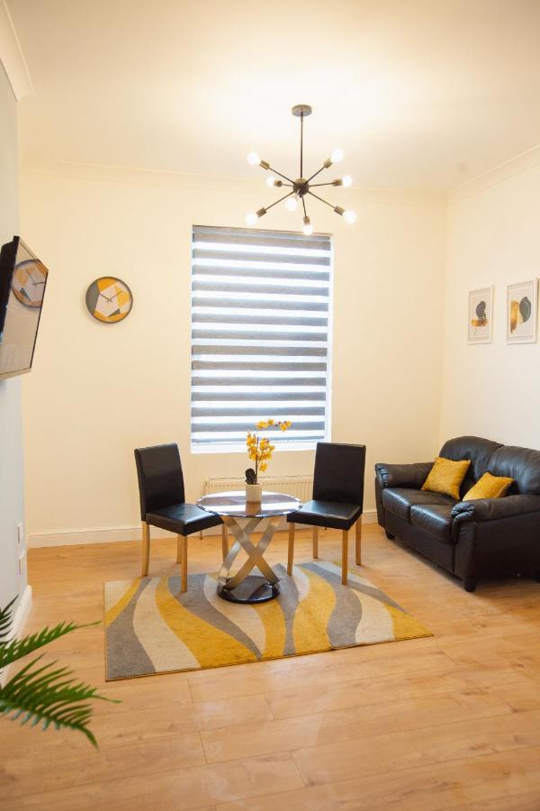 Cityhost - Leeds Apartments Beeston Hill エクステリア 写真